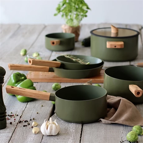 Casserole Ector Induction Aluminium RevĂȘtu Manche En Bois 16 Cm Vert â Image 4
