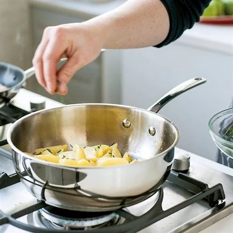 BEKA Sauteuse Inox Avec Couvercle 24 Cm Belvia – Image 2