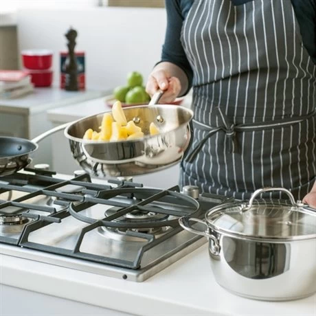 BEKA Sauteuse Inox Avec Couvercle 24 Cm Belvia – Image 3